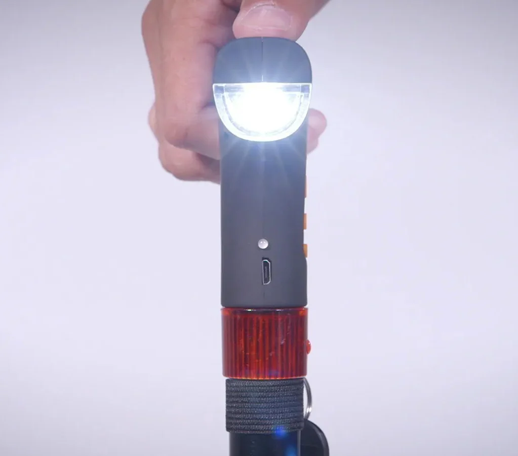 Bastón Inteligente Multifuncional (6)